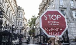 İngiltere'nin sığınmacı kararına AİHM engeli