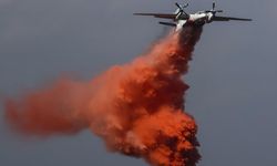 Yangın söndürme uçaklarının attığı kırmızı sıvı ne?