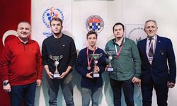 Bursa Satranç Turnuvası'nın Kazananları Belli Oldu