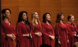 Bursa'da Cumhuriyet'in 100'üncü Yılı Şarkılarla Kutlandı