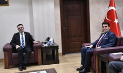 Başkan Mustafa Dündar’dan Rektör Çağlar’a ziyaret