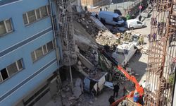 Güngören'de kentsel dönüşüm için boşaltılan bina çöktü