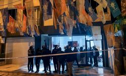 İstanbul'da AK Parti seçim irtibat bürosu önünde silahla ateş açıldı