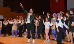 Cem Belevi’den anlamlı konser