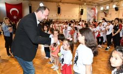 İzmir Çiğli'de çocuklara çifte bayram