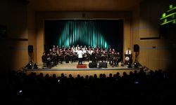 Edirne Musiki Derneği "80'ler, 90'lar" konseri düzenlendi