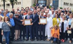 Bursa'da İYİ Partili vekiller mazbatalarını aldı