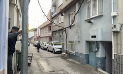 Bursa'da üvey babasını ve annesini bıçaklayan saldırgan kendisini yaraladı