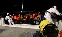 Çanakkale açıklarında 57 düzensiz göçmen yakalandı