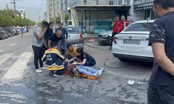 Kocaeli'de otomobille çarpışan hafif ticari aracın sürücüsü yaralandı