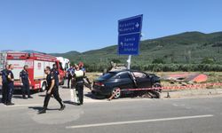 Bursa'da İki Otomobil Çarpışarak Kaza Yaptı