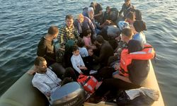 Ayvalık açıklarında 27 düzensiz göçmen yakalandı