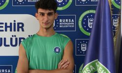 Bursa Belediyespor Erkek Voleybol Takımı, Onur Kaya'yı kadrosuna kattı