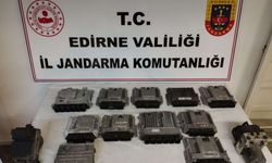 Edirne'de kaçak otomobil parçaları ele geçirildi