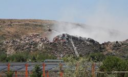 Kocaeli'de atık depolama sahasında çıkan yangın söndürüldü