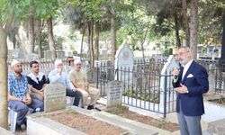Prof. Dr. Ahmet Haluk Dursun, Kocaeli'de mezarı başında dualarla anıldı