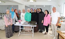 Sakarya'da muhtarın girişimiyle açılan tekstil atölyesi kadınlara istihdam sağlıyor
