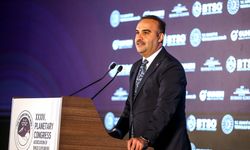 Bakan Kacır, Bursa'daki Gezegen Kongresi'nin açılışında konuştu: