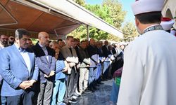 Başakşehir Belediye Başkanı Kartoğlu'nun annesi için cenaze töreni yapıldı