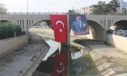 Biga'da cadde ve sokaklar Türk bayraklarıyla donatıldı