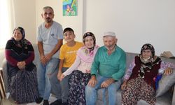 Ferizli Kaymakamı Balcı'dan Cumhuriyet'le yaşıt yaşlılara ziyaret