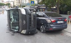 Maltepe'de otomobilin devrilmesi sonucu trafik yoğunluğu yaşandı