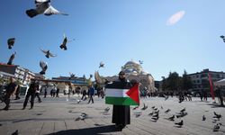 Sakarya ve çevre illerde Filistin'de hayatını kaybedenler için gıyabi cenaze namazı kılındı