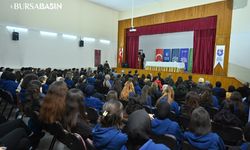 Başkan Aktaş, Bursa Kız Lisesi'nde Gençlerle Buluştu