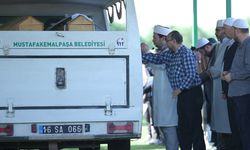 Mustafakemalpaşa'da Boşanma Sürecindeki Anne ve 2 Çocuğunun Cenazesi Defnedildi