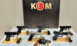Bursa'da 3 Zanlı, Ruhsatsız Silah Ticareti İddiasıyla Tutuklandı