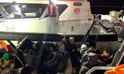 Balıkesir açıklarında 24 düzensiz göçmen yakalandı