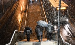 İstanbul'da kar ve fırtına etkili oldu