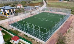 Kocaeli'nin kırsal mahallerine futbol sahası yapılıyor