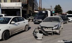 Malatya'da Polis Ekibine Otomobil Çarptı: 2 Polis Yaralandı