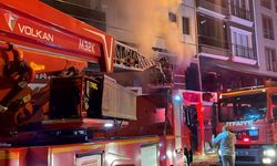 Bursa'da bir markette çıkan yangında hasar oluştu