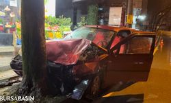 Bursa'da Sürücü Kalp Krizi Geçirip Kaza Yaptı: 3 Yaralı!