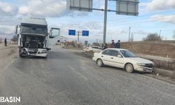 Malatya'da Trafik Kazası: Kamyon ve Otomobil Çarpıştı, 1 Yaralı
