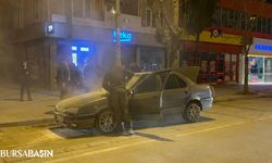 İnegöl'de Alev Alan Araç Polis Tarafından Söndürüldü!