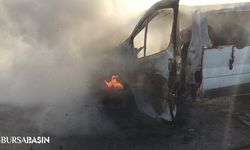 Orhangazi'de Minibüs Alev Aldı: Mutfak Eşyaları Kül Oldu