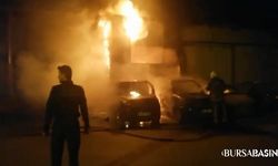 Bursa'da Oto Tamirhanesinde Yangın: 4 Araç Kül Oldu