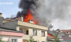 İnegöl'de 3 Katlı Binada Yangın Çıktı