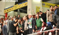 Bursa Büyükşehir Belediye Başkanı Tribünde Maç İzledi