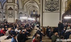 Bursa'da Bayram Namazı İçin Camilere Akın Etti