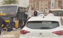 Nilüfer'de Minibüs Şoförleri Yol Ortasında Kavga Etti
