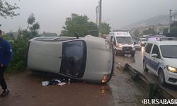 Bursa'da Araç Yan Yattı: Sürücü Vatandaşlar Tarafından Kurtarıldı