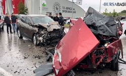 Osmangazi'de Yağışlı Havada Kaza: 2 Ölü, 1 Yaralı