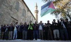 Bursa'da Yahya Sinvar İçin Gıyabi Cenaze Namazı Kılındı