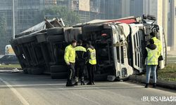 İnegöl'de Suntalı Tır Devrildi, Yol Kapanarak Trafik Aksadı