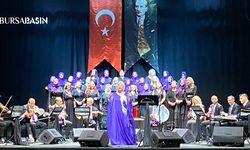 Otizmli Çocukların Anneleri Sahneyi Duyguyla Aydınlattı