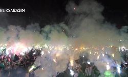 Bursaspor 62. yılını binlerce meşaleyle kutladı